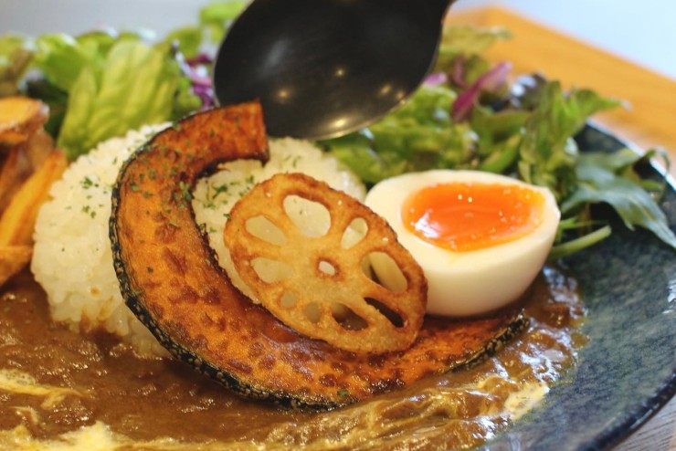 【Beringei Cafe】GiFUTO掲載情報~カレー特集♩~
