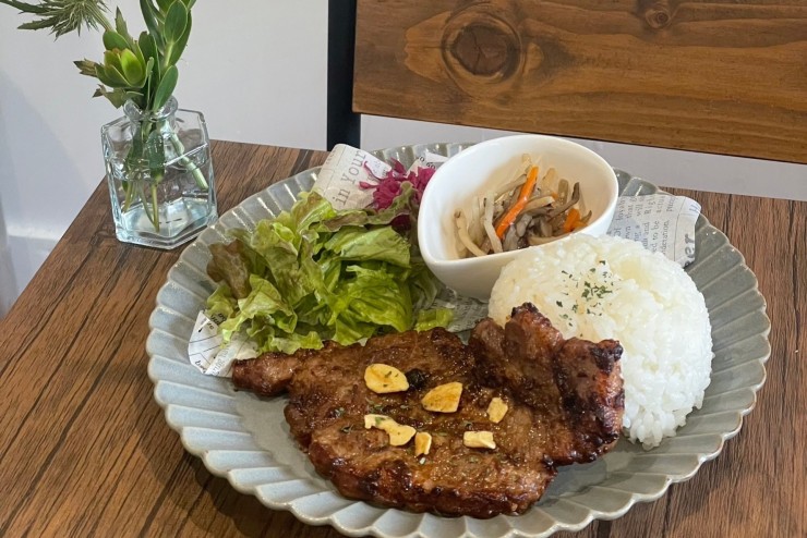 【ベリカフェ】ステーキランチとから揚げランチが新しく仲間入りします!