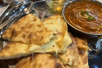 皆でネパール料理を食べました!