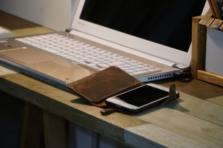 今日はどんな気分に着せ替える? オリジナルスマートフォンケース★